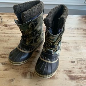 Sorel waterproof boots - youth size 5